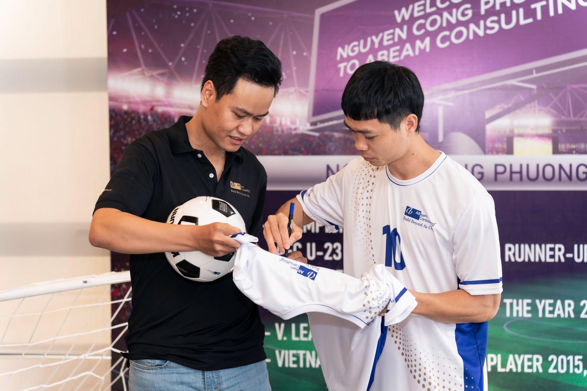 ABeam Việt Nam công bố Đại sứ thương hiệu 2023: Cầu thủ Nguyễn Công Phượng - 1